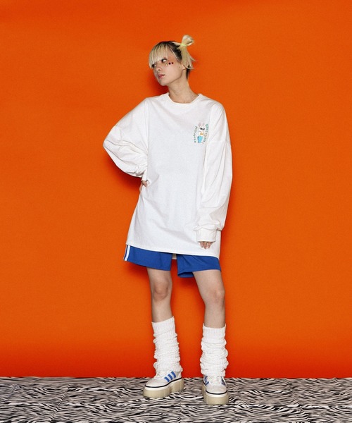 PUNYUS（プニュズ）の「RAVE ON WONDERLANDビッグロンＴ（Tシャツ/カットソー・レディース・ライトパープル/ホワイト/ライトグレー・3/4）」の12枚目の写真
