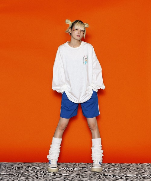 PUNYUS（プニュズ）の「RAVE ON WONDERLANDビッグロンＴ（Tシャツ/カットソー・レディース・ライトパープル/ホワイト/ライトグレー・3/4）」の11枚目の写真
