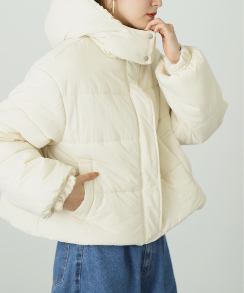 FREE'S MART(フリーズマート)の「◆ファイバーダウンショートブルゾン(ブルゾン・レディース・ホワイト/ブラック/カーキ・SMALL/MEDIUM)」の6枚目の写真