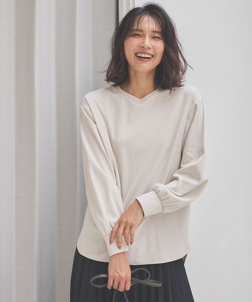 ANY（エニィ）の「【UVケア】ビューティベーシックロングＴシャツ（Tシャツ/カットソー・レディース・ワイン系/ダークブラウン系/ライトグレー系/グレー系・F）」の2枚目の写真