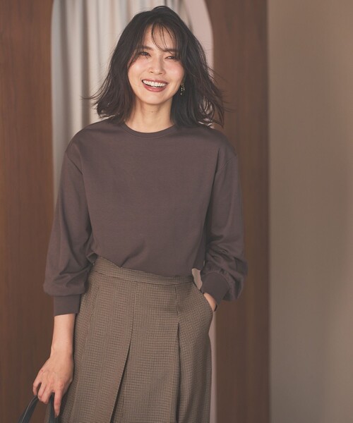 ANY（エニィ）の「【UVケア】ビューティベーシックロングＴシャツ（Tシャツ/カットソー・レディース・ワイン系/ダークブラウン系/ライトグレー系/グレー系・F）」の3枚目の写真