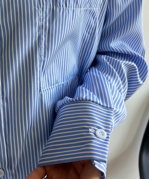 Kotoe(コトエ)の「ビッグシルエットストライプシャツ ビッグシャツ レディース(シャツ/ブラウス・レディース・ブルー・FREE)」の4枚目の写真