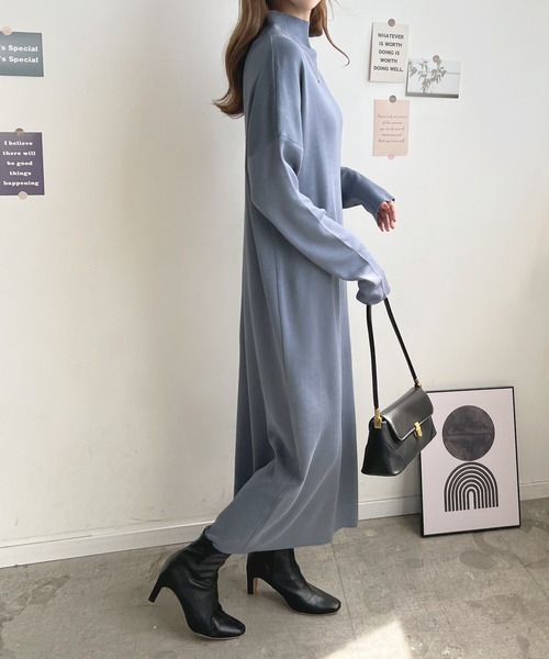 Futier land（フューティアランド）の「ハイネックニットロングワンピース（ワンピース・レディース・グレイッシュベージュ/ブラック/アイボリー/ブルーグレー/チャコールグレー・FREE）」の5枚目の写真