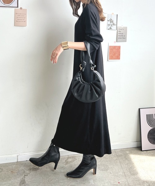 Futier land（フューティアランド）の「ハイネックニットロングワンピース（ワンピース・レディース・グレイッシュベージュ/ブラック/アイボリー/ブルーグレー/チャコールグレー・FREE）」の18枚目の写真