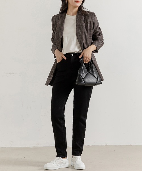 DAY CLOSET（デイ クローゼット）の「【大きいサイズ有】冬勝つあったか裏起毛。スリムテーパードハイウエストデニムパンツ レディース（デニムパンツ・レディース・インディゴブルー/ブラック系その他/ブラック・M/2XL/XL/L/S）」の13枚目の写真