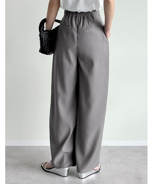 Re:EDIT（リエディ）の「[話題のカーブパンツ][全骨格◎/体型拾わず美脚見え][販売枚数4.7万枚突破][お気に入り登録数6.3万][低身長/高身長/大きいサイズ有]ソフトツイルカーブパンツ（その他パンツ・レディース・ホワイト/ブラック/チャコールグレー/ベージュ/グレー/グレー系その他/ブラック系その他/ピンク/ブラウン/ブラウン系その他2/モカ/ブルー系その他/グレー系その他2/グレイッシュベージュ/ブラウン系その他・MEDIUM/LARGE/AS/SMALL/X-LARGE/TALL/AL/AM）」の16枚目の写真