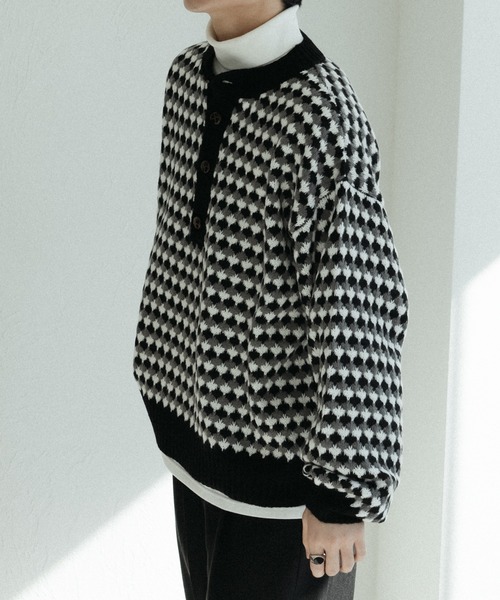 epnok(エプノック)の「キーネック総柄ニット(ニット/セーター・メンズ・ブラック/ネイビー/ブルー・MEDIUM/SMALL/LARGE)」の5枚目の写真