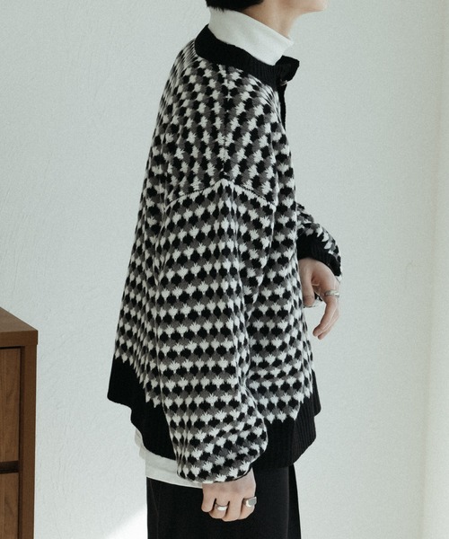 epnok(エプノック)の「キーネック総柄ニット(ニット/セーター・メンズ・ブラック/ネイビー/ブルー・MEDIUM/SMALL/LARGE)」の7枚目の写真