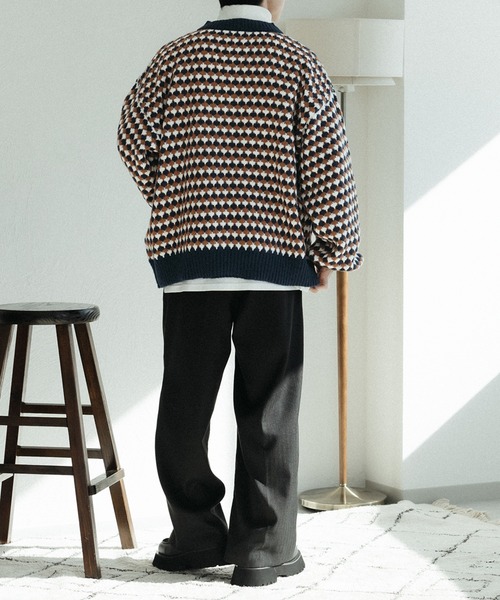 epnok(エプノック)の「キーネック総柄ニット(ニット/セーター・メンズ・ブラック/ネイビー/ブルー・MEDIUM/SMALL/LARGE)」の20枚目の写真