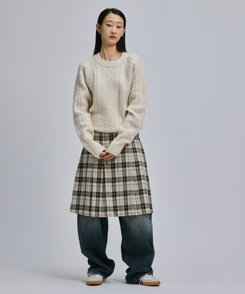 LOW WAIST MIDI PLEATS SKIRT / ローウエストミディ丈プリーツスカート（スカート）｜FEKETE（フェケテ）