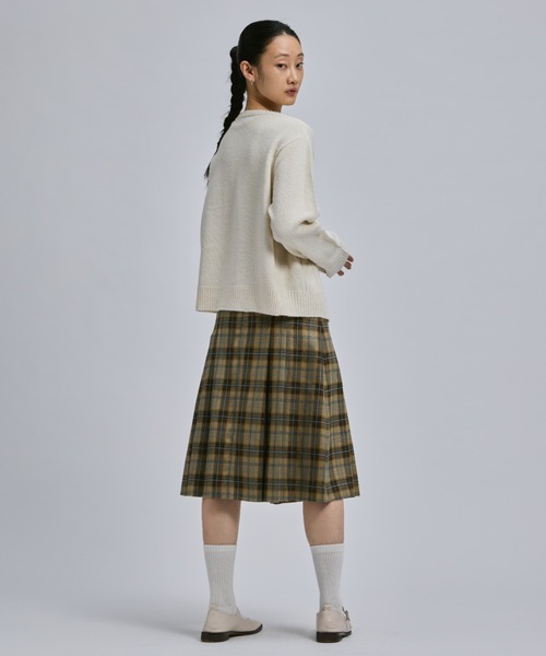 LOW WAIST MIDI PLEATS SKIRT / ローウエストミディ丈プリーツスカート（スカート）｜FEKETE（フェケテ）