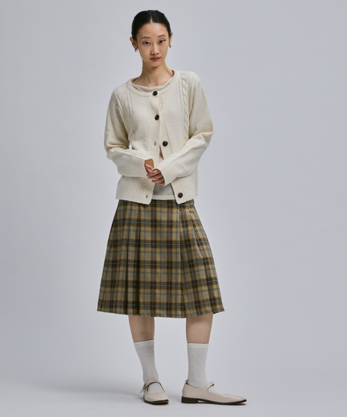 LOW WAIST MIDI PLEATS SKIRT / ローウエストミディ丈プリーツスカート（スカート）｜FEKETE（フェケテ）