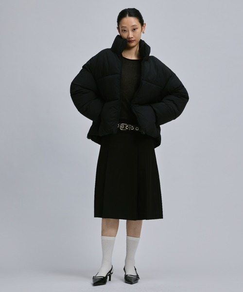 LOW WAIST MIDI PLEATS SKIRT / ローウエストミディ丈プリーツスカート（スカート）｜FEKETE（フェケテ）