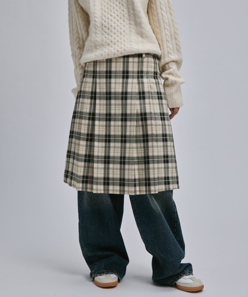 LOW WAIST MIDI PLEATS SKIRT / ローウエストミディ丈プリーツスカート（スカート）｜FEKETE（フェケテ）