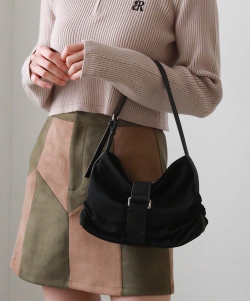 archives（アルシーヴ）の「リボンタックバッグ（ボディバッグ/ウエストポーチ・レディース・ブラック/アイボリー・FREE）」の22枚目の写真