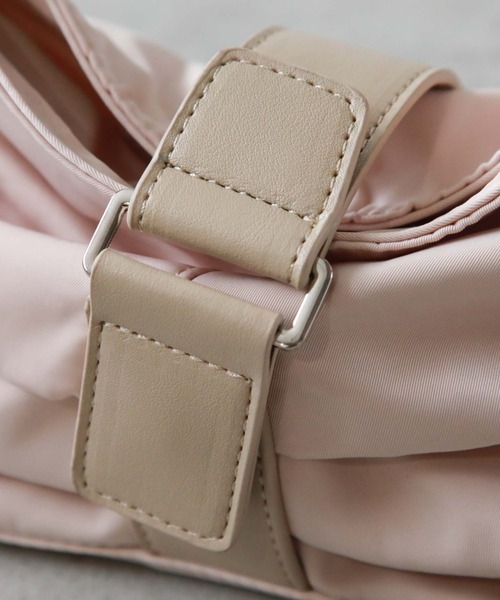 archives（アルシーヴ）の「リボンタックバッグ（ボディバッグ/ウエストポーチ・レディース・ブラック/アイボリー・FREE）」の7枚目の写真