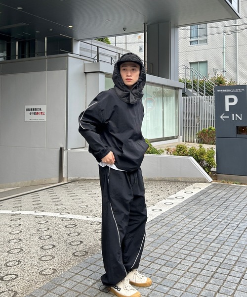Bargiee（バージー）の「スウォッシュ ナイロン ジャケット トップス 撥水 防水 ユニセックス（ナイロンジャケット・メンズ・ブラック/サンドベージュ/ネイビー・FREE）」の13枚目の写真