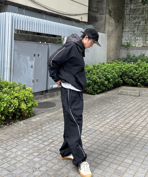Bargiee（バージー）の「スウォッシュ ナイロン ジャケット トップス 撥水 防水 ユニセックス（ナイロンジャケット・メンズ・ブラック/サンドベージュ/ネイビー・FREE）」の14枚目の写真