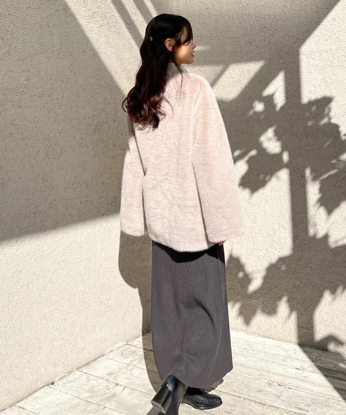 Olu.(オルドット)の「ウエストリボンファーコート(ノーカラーコート・レディース・グレー/アイボリー/ブラウン系その他・FREE)」の13枚目の写真