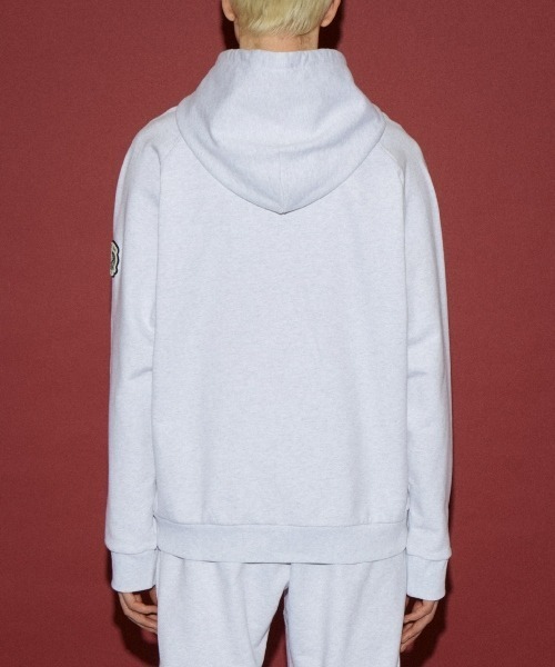 Onitsuka Tiger（オニツカタイガー）の「SWEAT HOODIE
