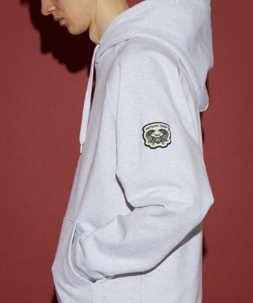 Onitsuka Tiger(オニツカタイガー)の「SWEAT HOODIE / スウェットフーディー(パーカー・レディース・ヘザーグレー・S/M/L/XL)」の3枚目の写真