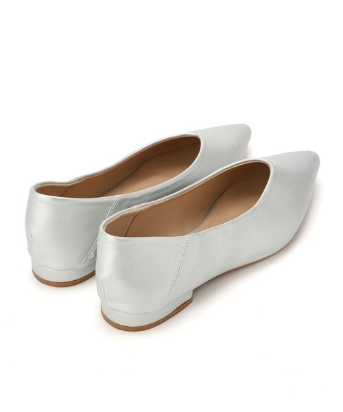 saloon（サルーン）の「SALOON(サルーン)/《再入荷・新色追加》ポインテッドパンプス（パンプス・レディース・ゴールド/シルバー/ブラック/ブラック系その他/ブラウン系その他・S/M/L）」の8枚目の写真