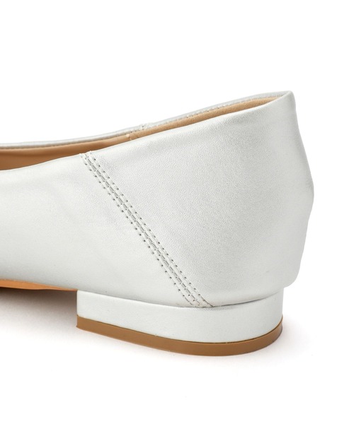 saloon（サルーン）の「SALOON(サルーン)/《再入荷・新色追加》ポインテッドパンプス（パンプス・レディース・ゴールド/シルバー/ブラック/ブラック系その他/ブラウン系その他・S/M/L）」の6枚目の写真