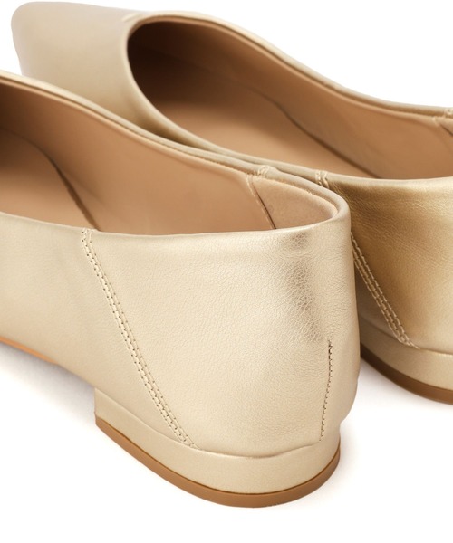 saloon（サルーン）の「SALOON(サルーン)/《再入荷・新色追加》ポインテッドパンプス（パンプス・レディース・ゴールド/シルバー/ブラック/ブラック系その他/ブラウン系その他・S/M/L）」の15枚目の写真