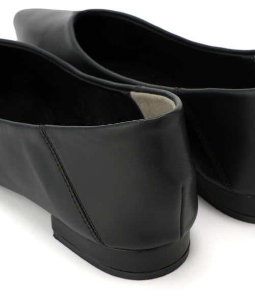 saloon（サルーン）の「SALOON(サルーン)/《再入荷・新色追加》ポインテッドパンプス（パンプス・レディース・ゴールド/シルバー/ブラック/ブラック系その他/ブラウン系その他・S/M/L）」の16枚目の写真