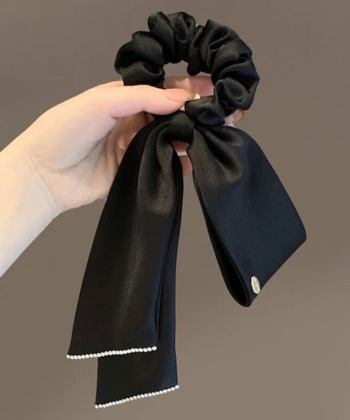 ammy.（エイミードット）の「【 ammy. / エイミードット 】 フレンチ サテン リボン シュシュ（シュシュ・レディース・アイボリー/ブラック/ライトグリーン・FREE）」の9枚目の写真