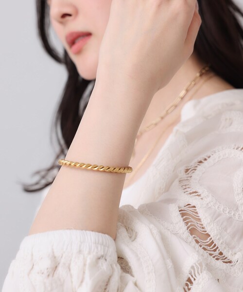 UNTITLED（アンタイトル）の「◆【HARPIE】ALIZEバングル（ブレスレット・レディース・ゴールド・00）」の6枚目の写真