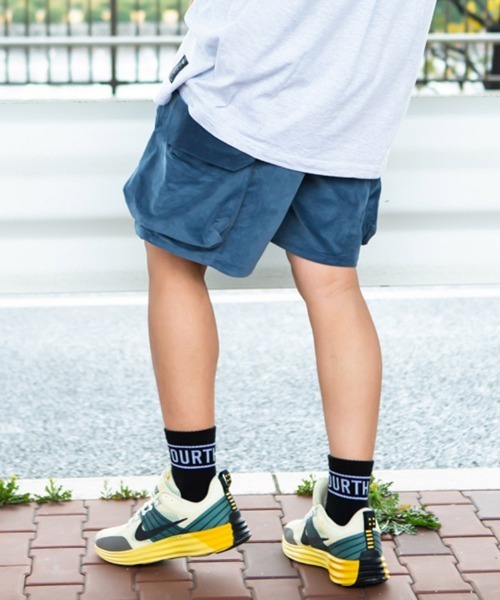 430(フォーサーティ)の「mp12348-ESLOT CORD CARGO SHORTS カーゴショーツ(その他パンツ・メンズ・ブラック/カーキ/ブルー系その他・0/1/2/3)」の3枚目の写真