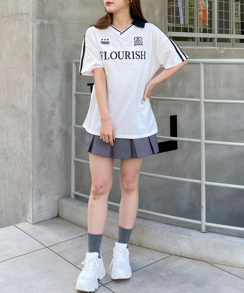 INGNI(イング)の「スキッパー襟袖ラインチュニックTシャツ(Tシャツ/カットソー・レディース・オートミール/ブラック×ホワイト/ホワイト×ブラック・M)」の8枚目の写真