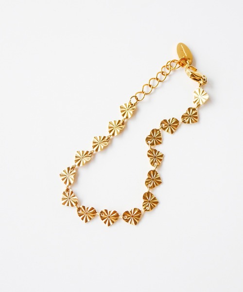 TUWAKRIM（トゥワクリム）の「【TUWAKRIM】ハートカットブレスレット（ブレスレット・レディース・ゴールド・MEDIUM）」の6枚目の写真