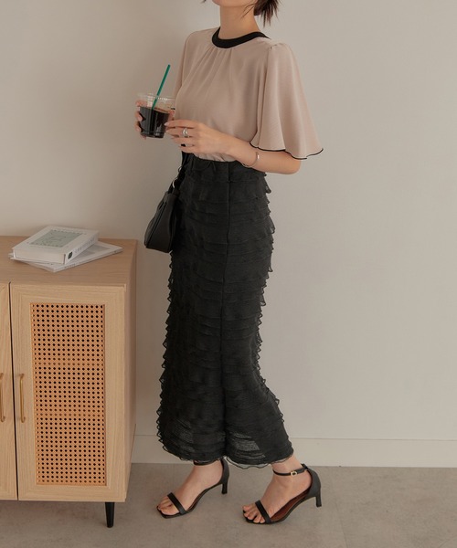 CHAN ME(チャンミ)の「カットフリルナロースカート(スカート・レディース・ブラック/オフホワイト・LARGE/MEDIUM)」の5枚目の写真