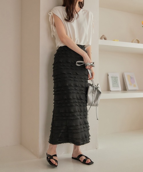 CHAN ME(チャンミ)の「カットフリルナロースカート(スカート・レディース・ブラック/オフホワイト・LARGE/MEDIUM)」の8枚目の写真