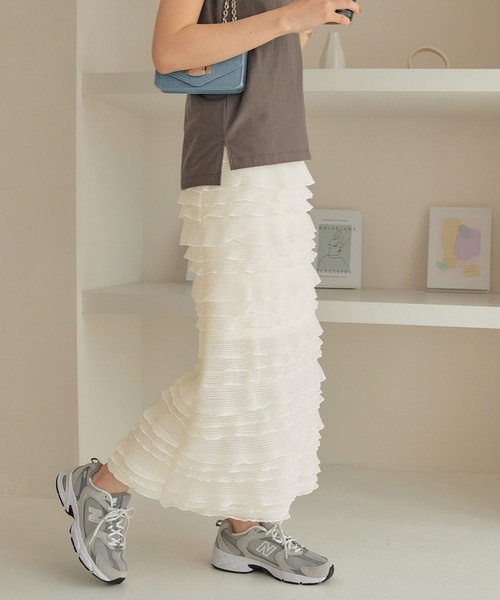 CHAN ME(チャンミ)の「カットフリルナロースカート(スカート・レディース・ブラック/オフホワイト・LARGE/MEDIUM)」の15枚目の写真