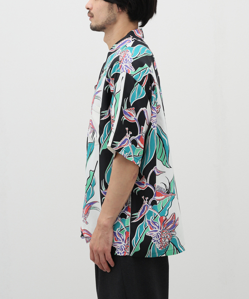 SUN SURF(サンサーフ)の「SUN SURF/サンサーフ S/S RAYON HAWAIIAN SHIRTS SS39020(シャツ/ブラウス・メンズ・ブラック・X-LARGE/MEDIUM)」の4枚目の写真