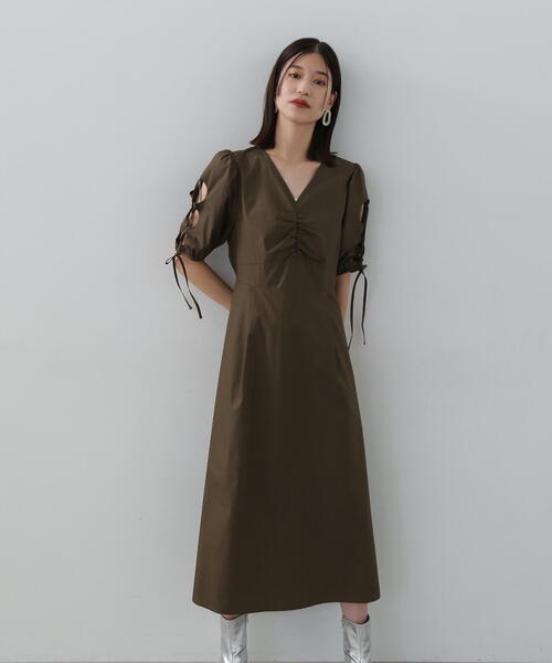 N.（N. Natural Beauty Basic）（エヌエヌナチュラルビューティーベーシック）の「◆レースアップスリーブワンピース（ワンピース・レディース・ダークブラウン/ブラック/ブルー・MEDIUM）」の13枚目の写真