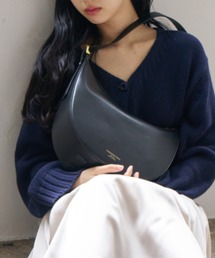 CHRISTIAN VILLA | 【CHRISTIAN VILLA】ミディアムサイズレザーホーボーバッグ(Q46484)(ハンドバッグ)