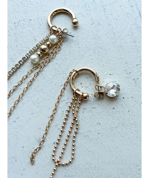 MERCURYDUO（マーキュリーデュオ）の「アシメメタルボールピアス（ピアス（両耳用）・レディース・シルバー/ゴールド・FREE）」の5枚目の写真