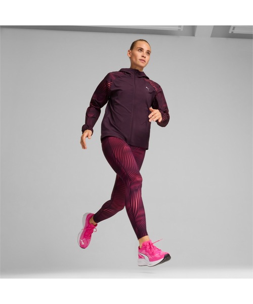PUMA（プーマ）の「PUMA プーマ ウィメンズ ランニング RF AOP ウーブンジャケット（ブルゾン・レディース・ブラック/プラム・SMALL/X-LARGE/LARGE/MEDIUM/X-SMALL/XX-LARGE）」の9枚目の写真