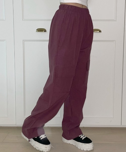 muahmuah（ムーアムーア）の「A'GEM/9 × .kom 『muah muah/ムーアムーア』 PIGMENT CARGO BANDING PANTS/ピグメントカーゴバンディングパンツ（カーゴパンツ・レディース・ブラック/ボルドー・FREE）」の9枚目の写真