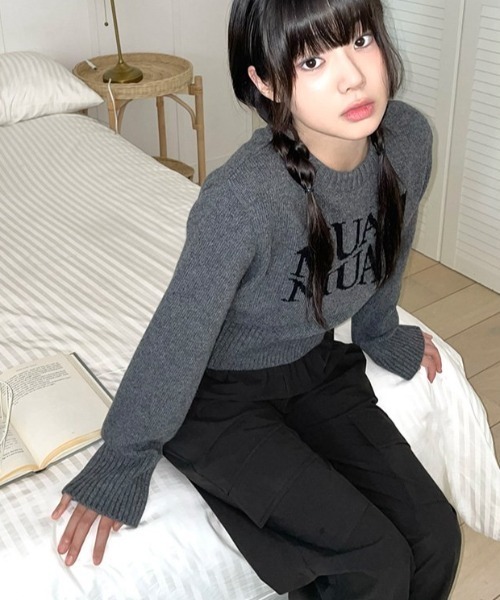 muahmuah（ムーアムーア）の「A'GEM/9 × .kom 『muah muah/ムーアムーア』 PIGMENT CARGO BANDING PANTS/ピグメントカーゴバンディングパンツ（カーゴパンツ・レディース・ブラック/ボルドー・FREE）」の5枚目の写真