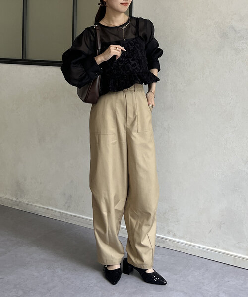 Thevon（ゼボン）の「ベルト付きコクーンパンツ（その他パンツ・レディース・カーキ/ネイビー/ベージュ・M/S）」の10枚目の写真