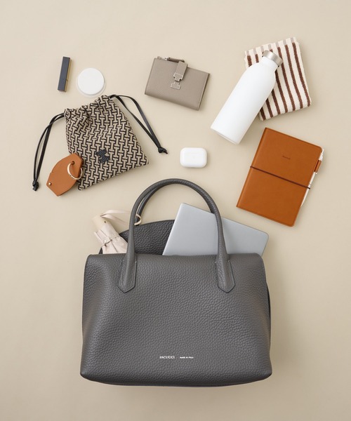 IACUCCI イアクッチ ハンドバッグ LANA M ALCE ラーナ グレー ラーナ L ALCE（トートバッグ）｜IACUCCI（イアクッチ）のファッション