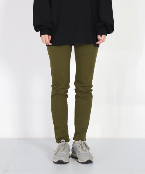 D.M.G.（ドミンゴ）の「[D.M.G / ディーエムジー] ISKO R-TWO REFOM XP WHITE 110 スキニーパンツ（チノパンツ・レディース・チャコールグレー/ブラック/ベージュ/パープル/オリーブ・SS/S/M/L）」の4枚目の写真