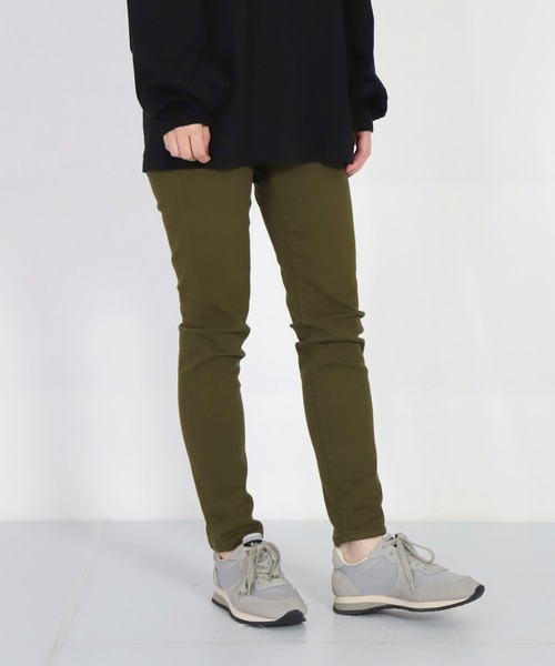 D.M.G.（ドミンゴ）の「[D.M.G / ディーエムジー] ISKO R-TWO REFOM XP WHITE 110 スキニーパンツ（チノパンツ・レディース・チャコールグレー/ブラック/ベージュ/パープル/オリーブ・SS/S/M/L）」の18枚目の写真