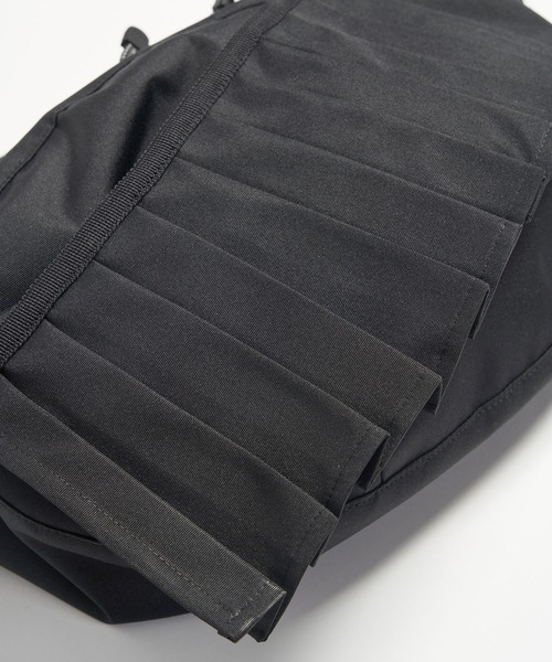 gomme（ゴム）の「プリーツタックボディバッグ（ボディバッグ/ウエストポーチ・レディース・ブラック/カーキ・FREE）」の10枚目の写真