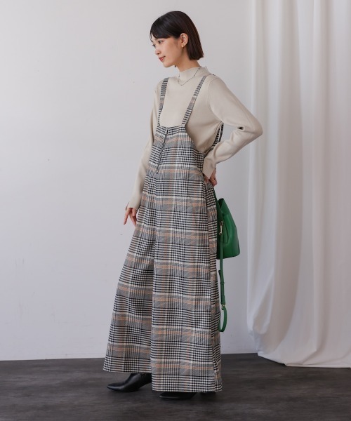 Bou Jeloud(ブージュルード)の「ハイネック総針ニットプルオーバー(ニット/セーター・レディース・A/レッド/アイボリー/ブラック/ベージュ/グリーン/B・FREE)」の13枚目の写真